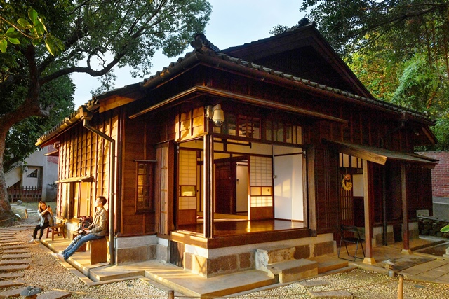 長多田栄吉旧居の建物